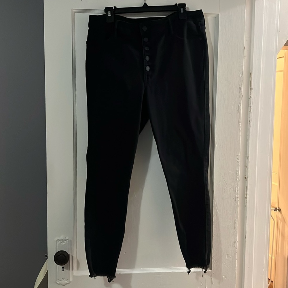 Old Navy Black Extra High Rise Super Skinny Jean